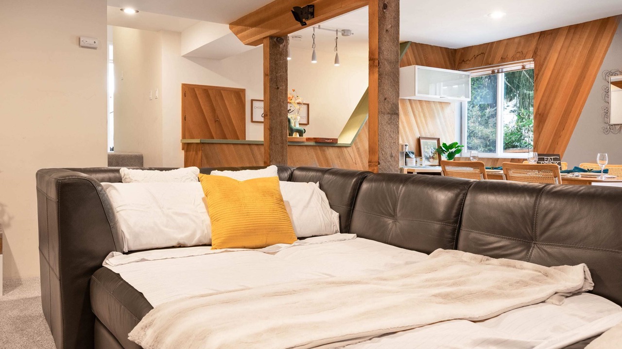 Photo of Bedroom in Inglewood-Finn Hill