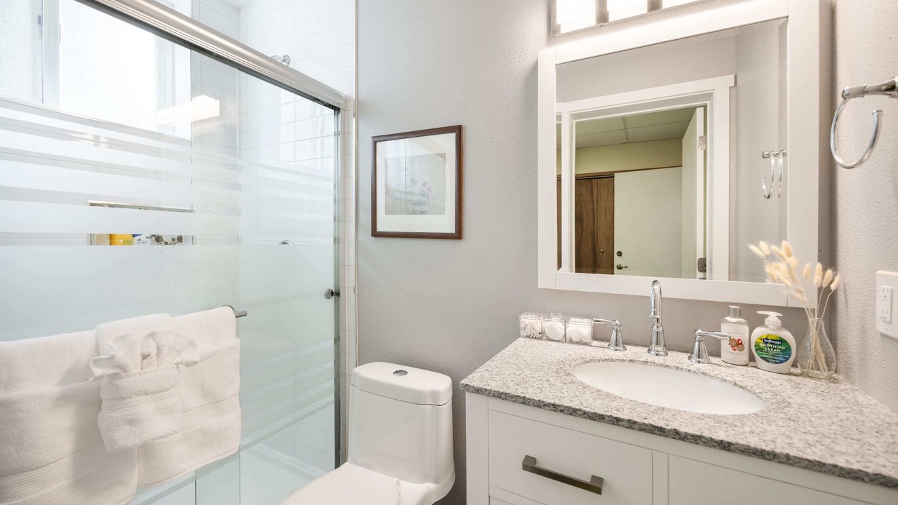 Photo of Bathroom in Inglewood-Finn Hill