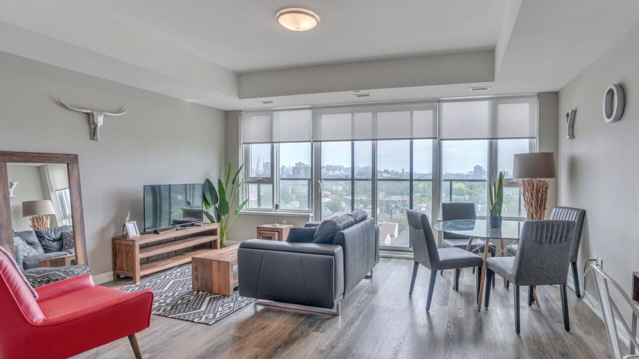 Photo of Livingroom in Ottawa Division