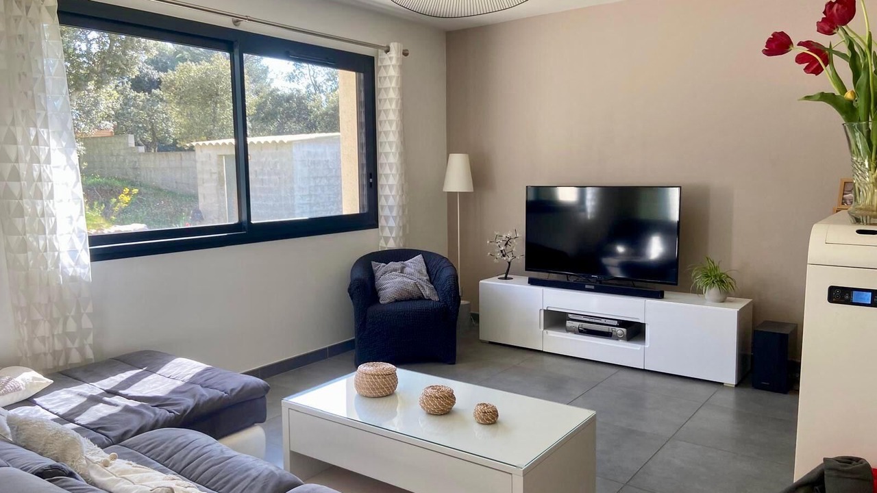 Photo of Livingroom in Suze-la-Rousse