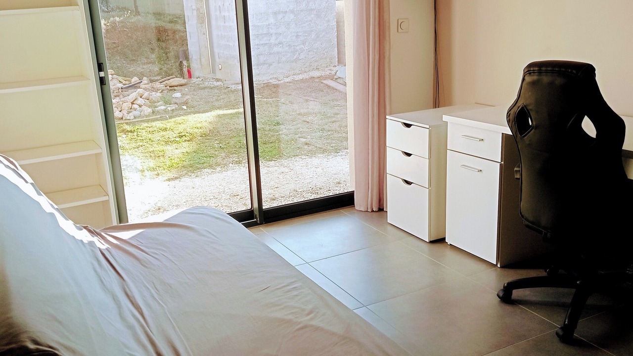 Photo of Bedroom in Suze-la-Rousse