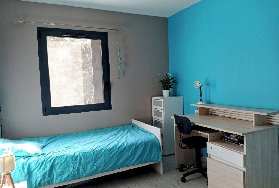 Photo of Bedroom in Suze-la-Rousse