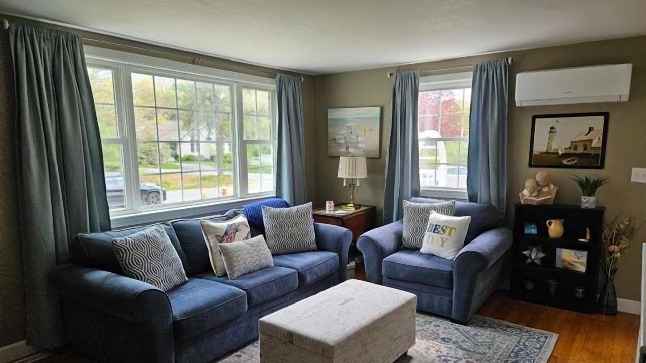 Photo of Livingroom in Cotuit