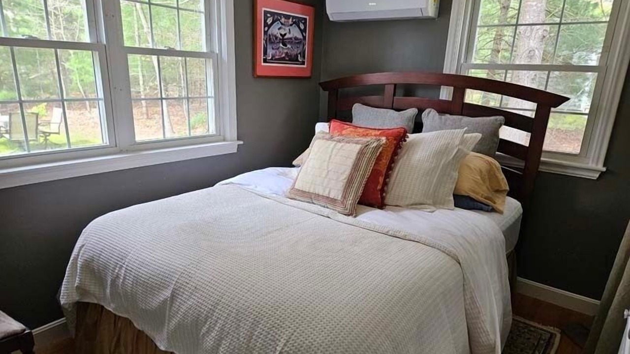 Photo of Bedroom in Cotuit
