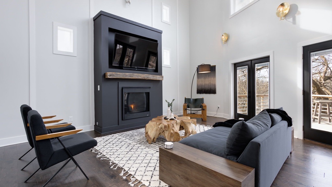 Photo of Livingroom in Shelby Hills