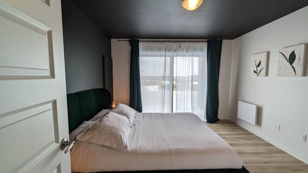 Photo of Bedroom in Val-des-Monts