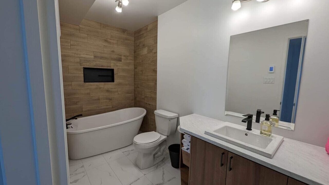 Photo of Bathroom in Val-des-Monts
