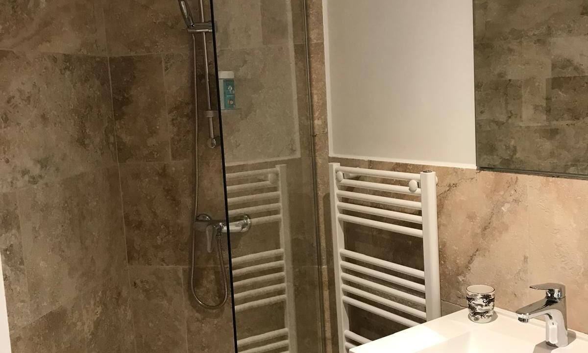 Photo of Bathroom in Urzy