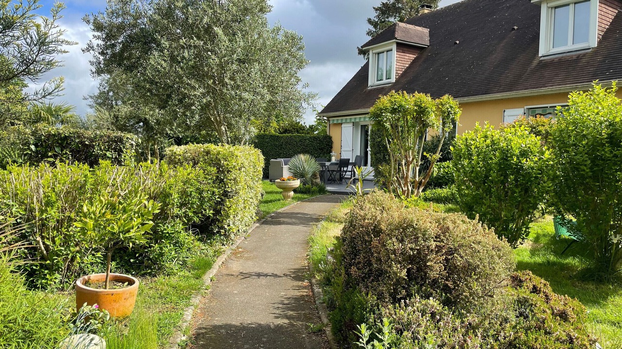 Photo of Outdoor in La Chapelle-Saint-Aubin