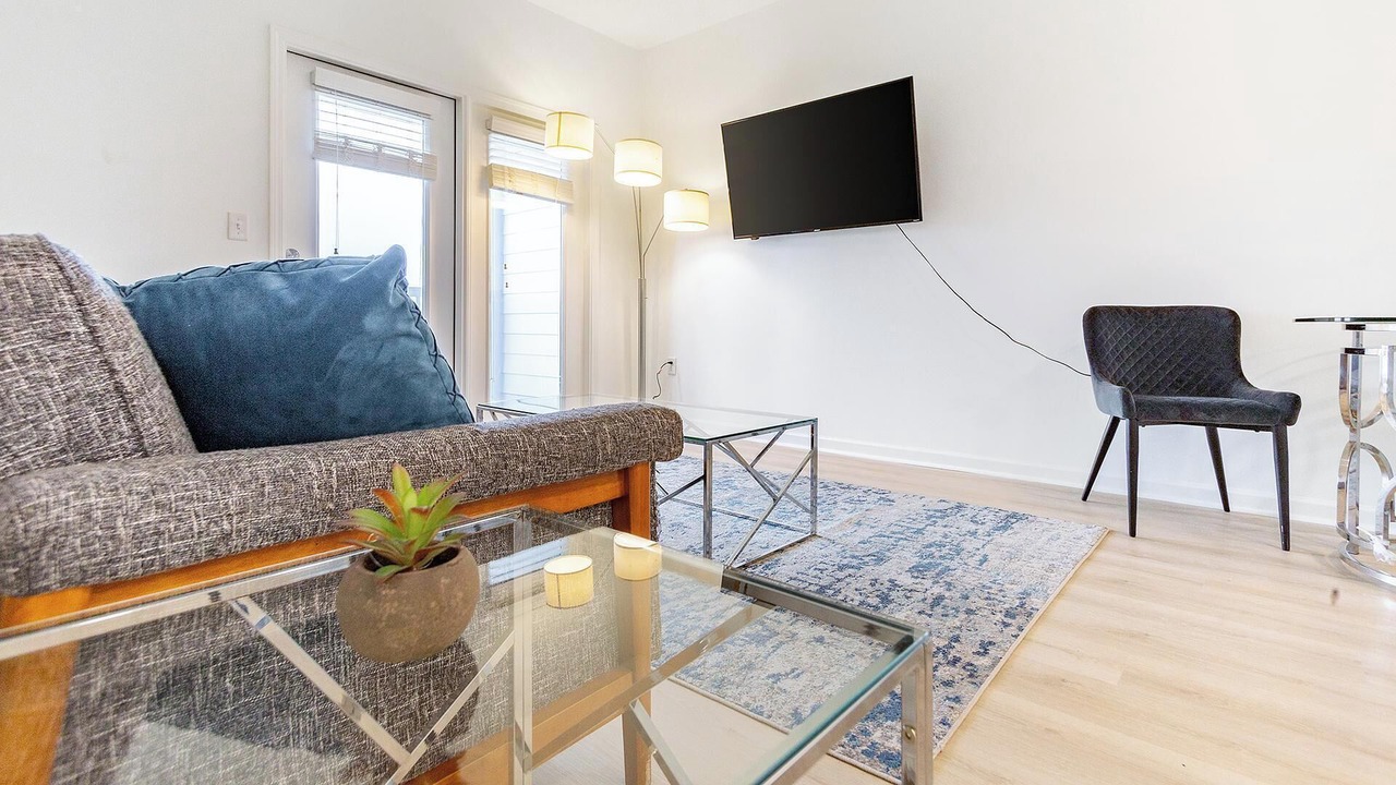 Photo of Livingroom in Eden