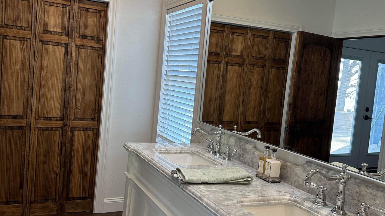 Photo of Bathroom in Jay