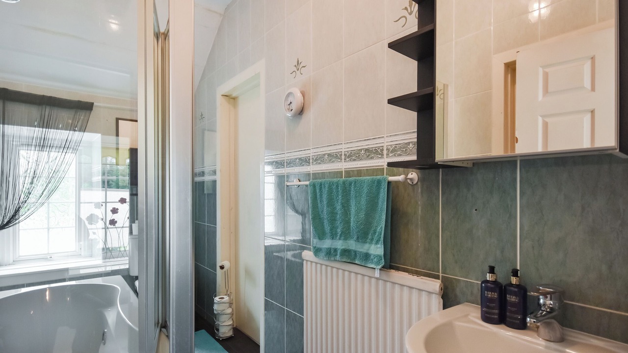 Photo of Bathroom in Dollar