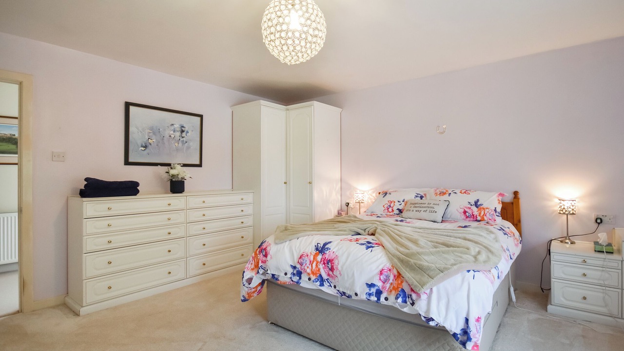 Photo of Others in Dollar