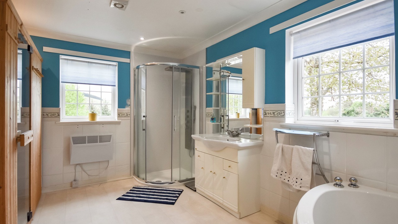 Photo of Bathroom in Dollar