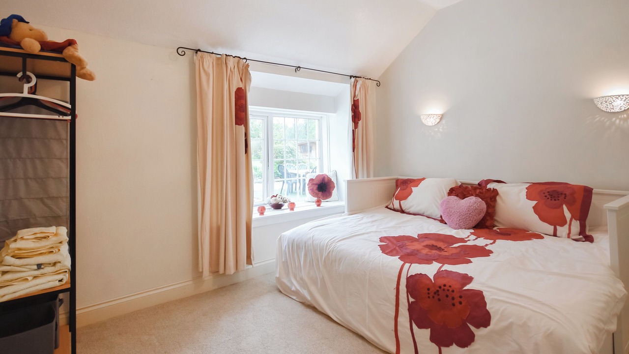 Photo of Others in Dollar