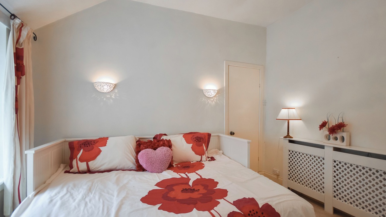 Photo of Others in Dollar