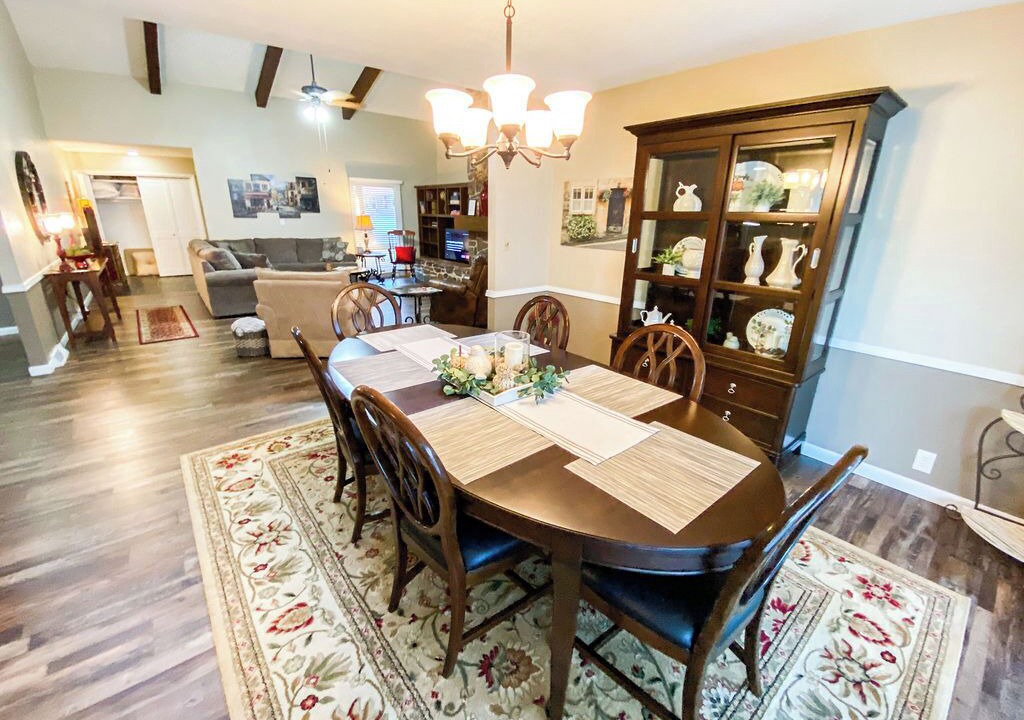 Photo of Livingroom in Monett