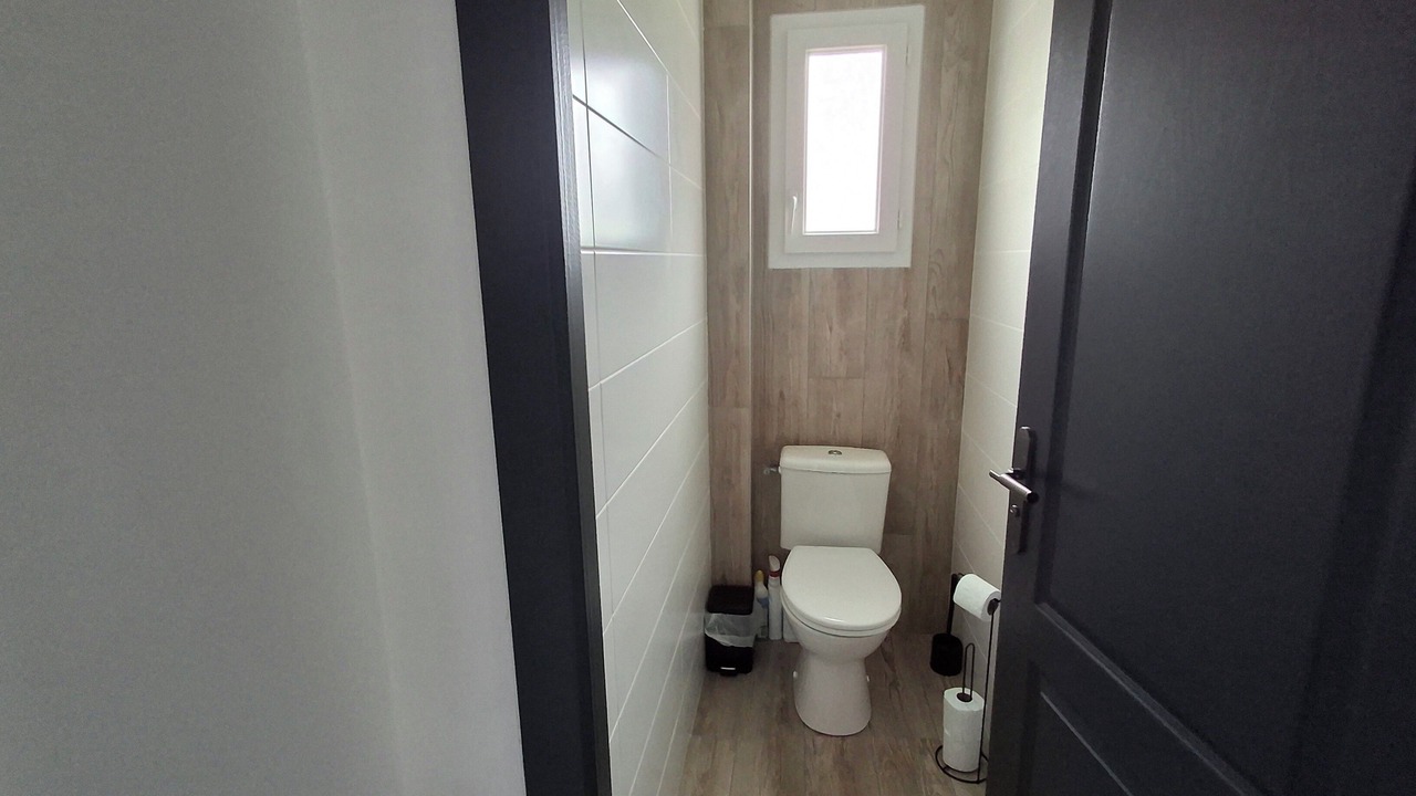 Photo of Bathroom in Eyrans