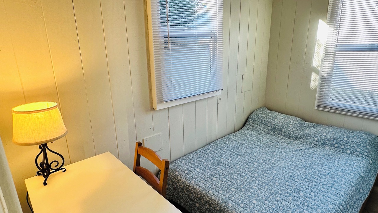 Photo of Bedroom in Emeryville