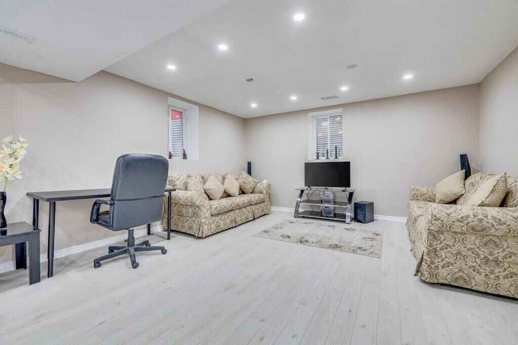 Photo of Livingroom in Milton