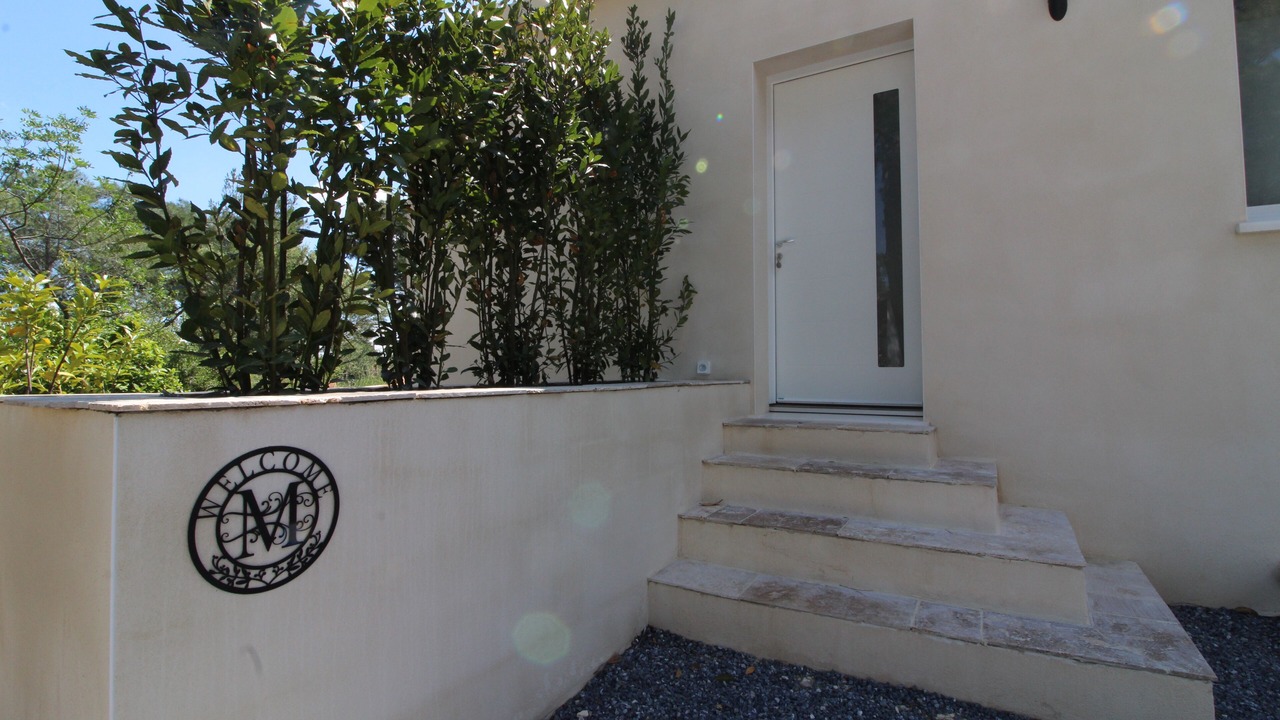 Photo of Outdoor in Neffies