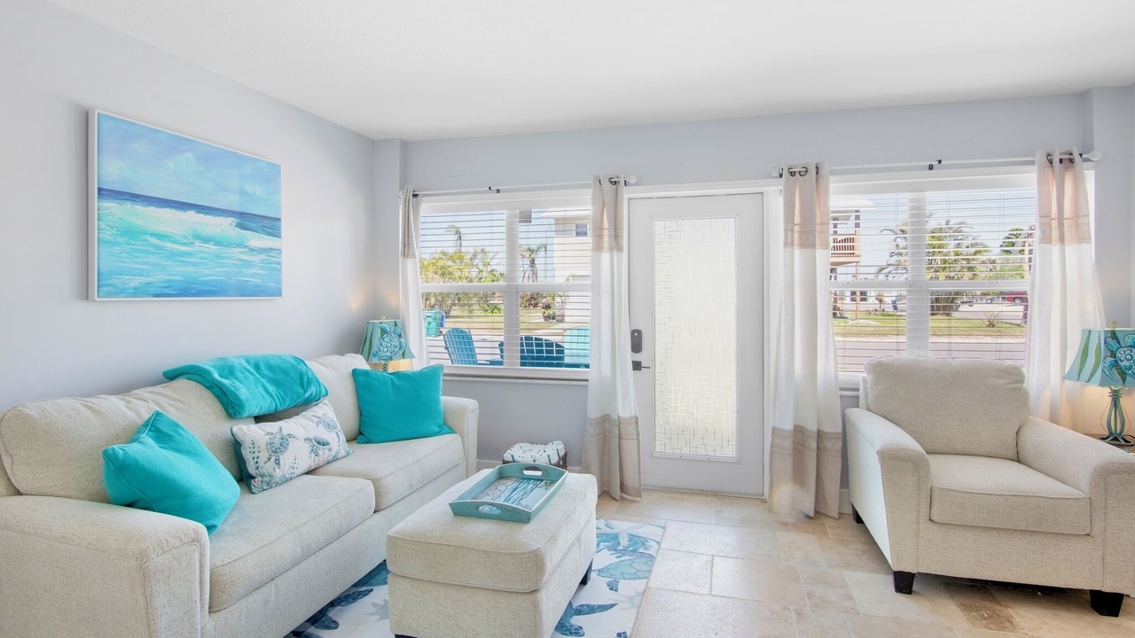 Photo of Livingroom in Holmes Beach