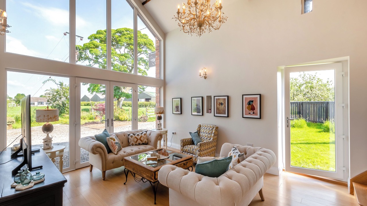 Photo of Others in Wing