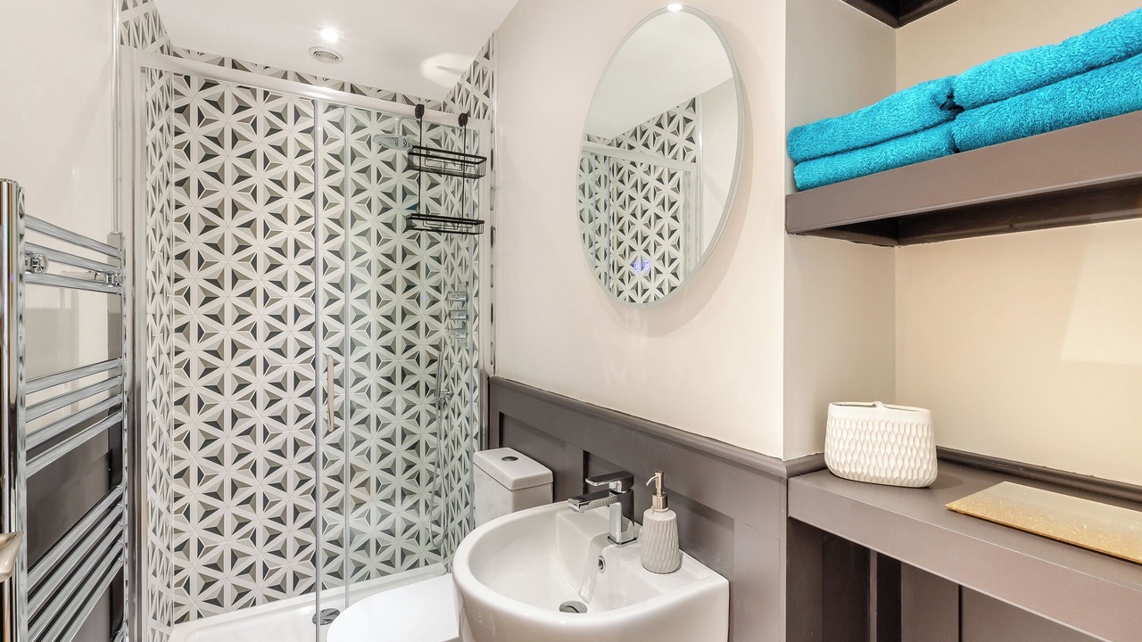 Photo of Bathroom in Wing