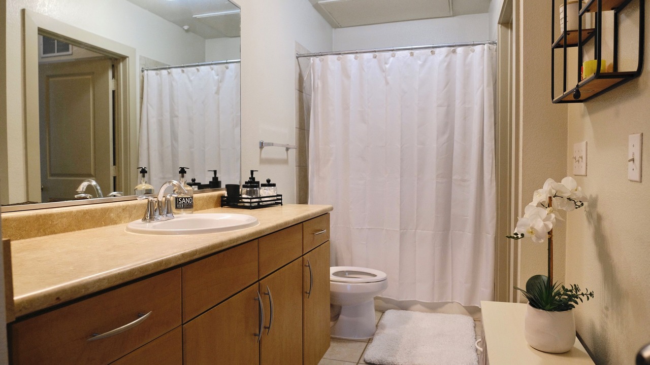 Photo of Bathroom in Brookhollow