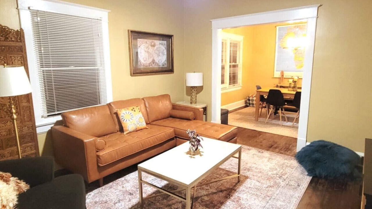 Photo of Livingroom in Walnut Street