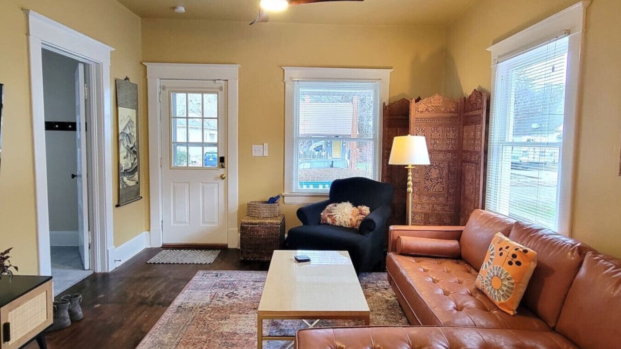 Photo of Livingroom in Walnut Street