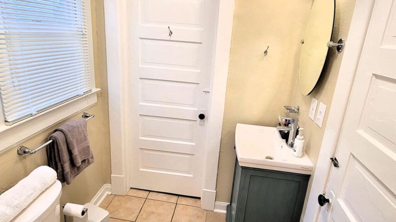 Photo of Bathroom in Walnut Street