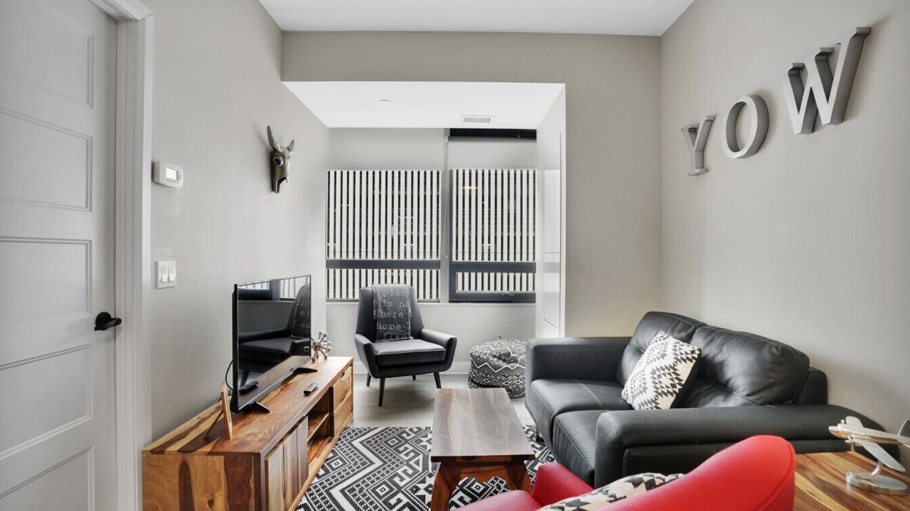 Photo of Livingroom in Centretown