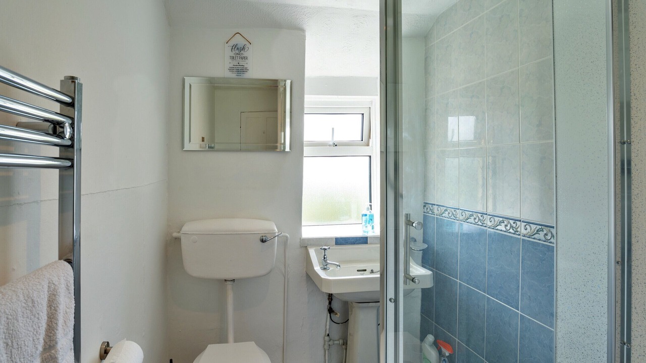 Photo of Bathroom in Liskeard