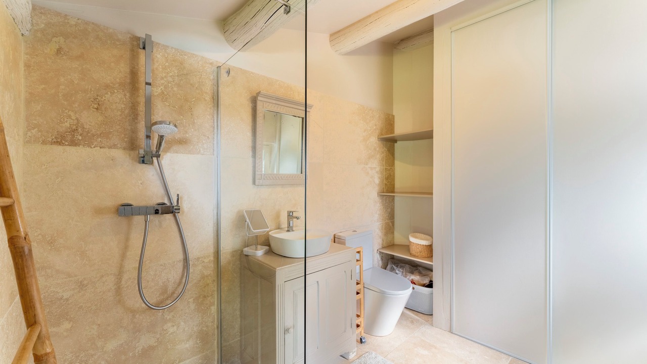 Photo of Bathroom in Graveson