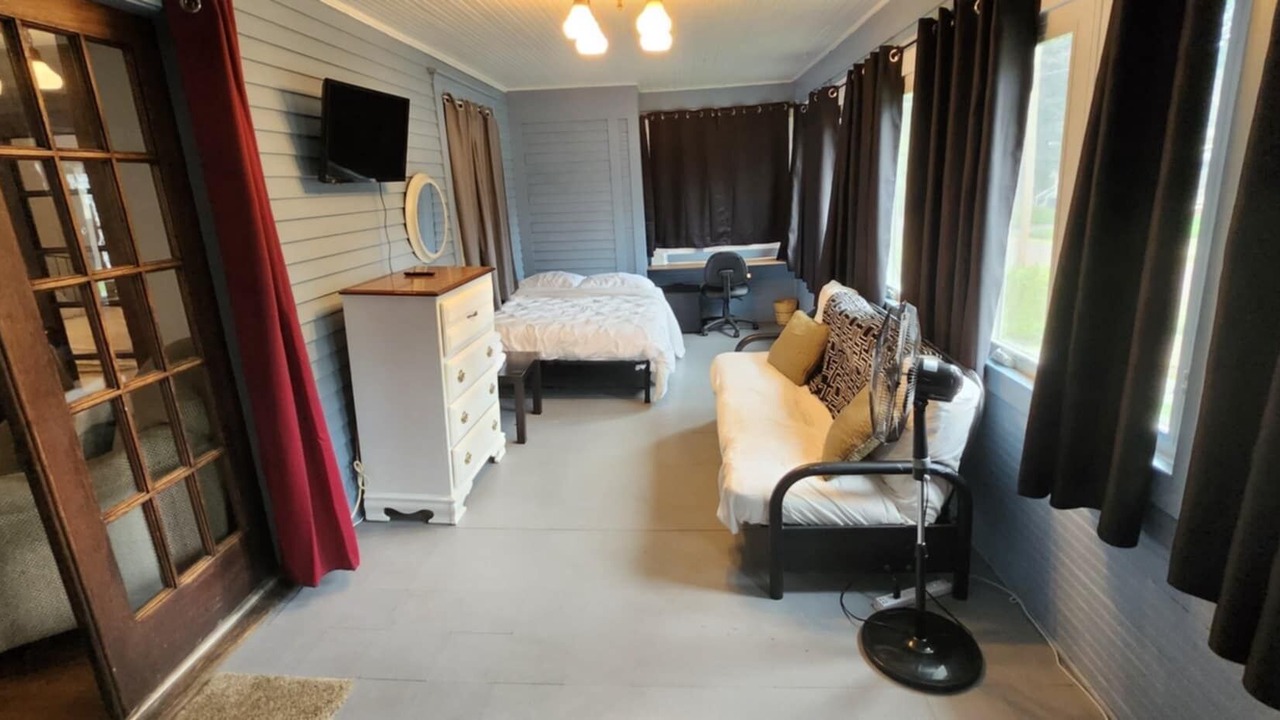 Photo of Others in Highland Square