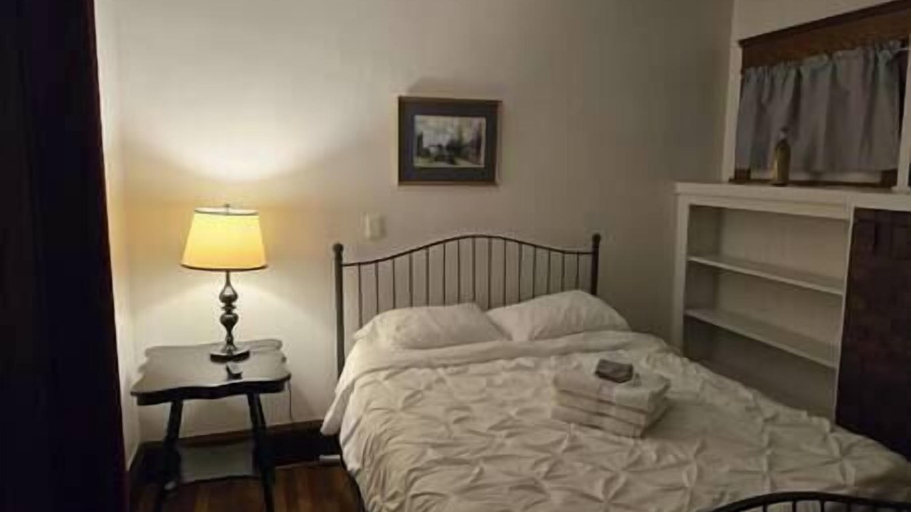 Photo of Livingroom in Highland Square