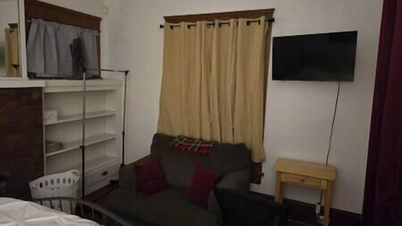 Photo of Livingroom in Highland Square