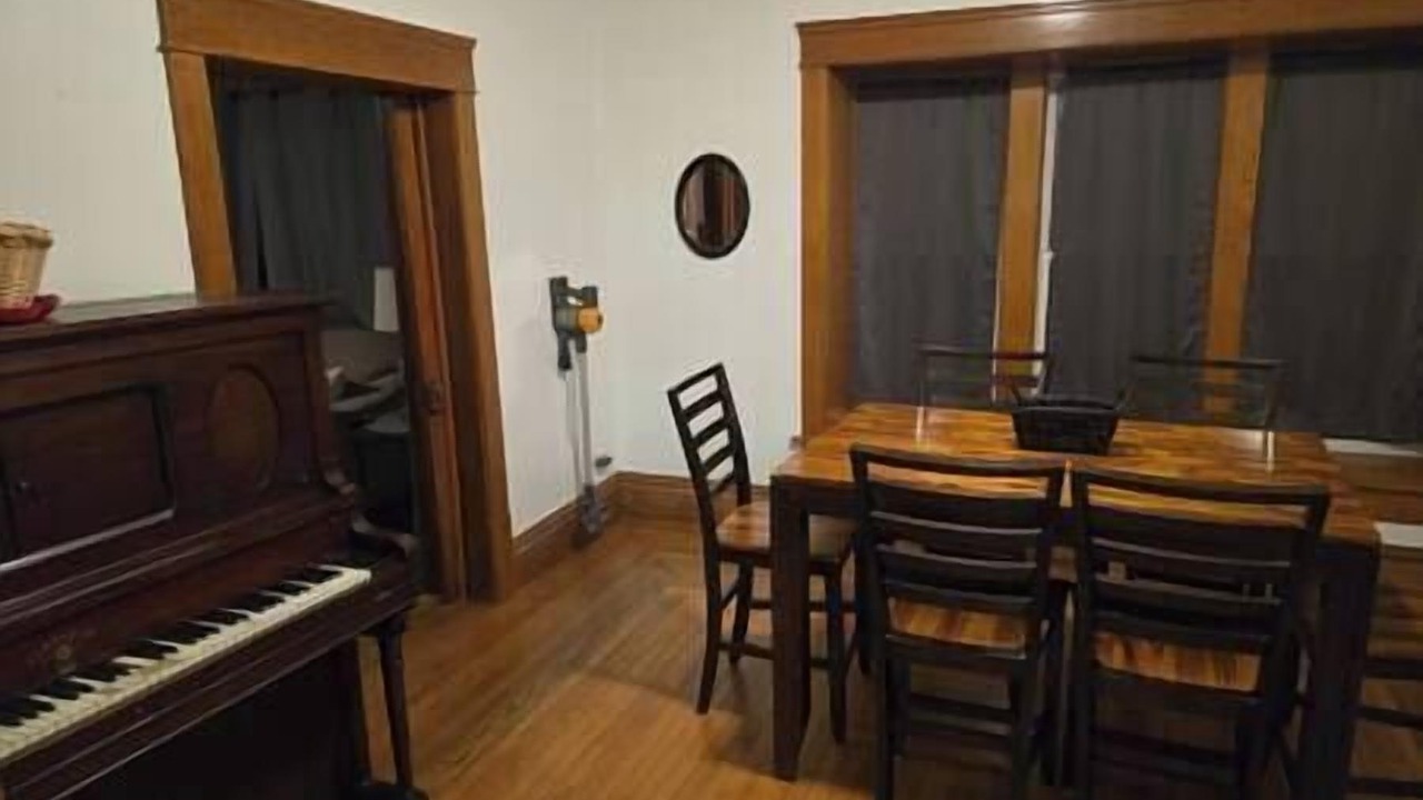 Photo of Bedroom in Highland Square