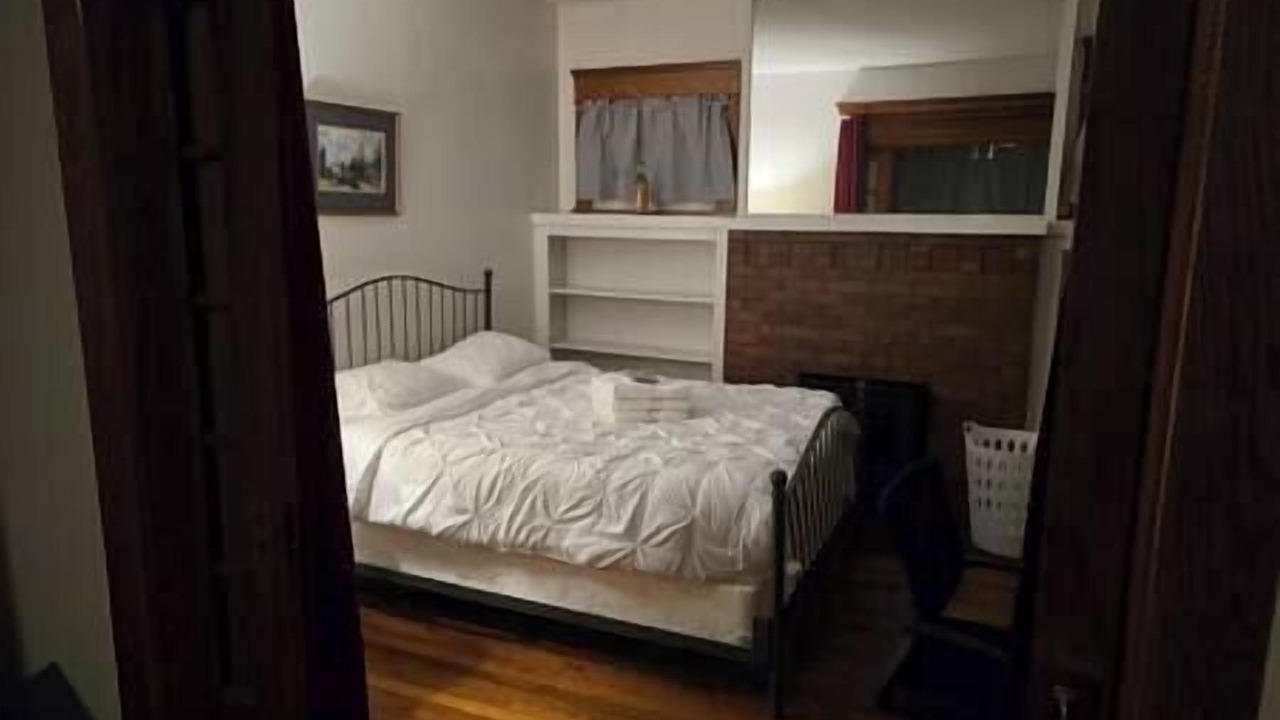 Photo of Livingroom in Highland Square