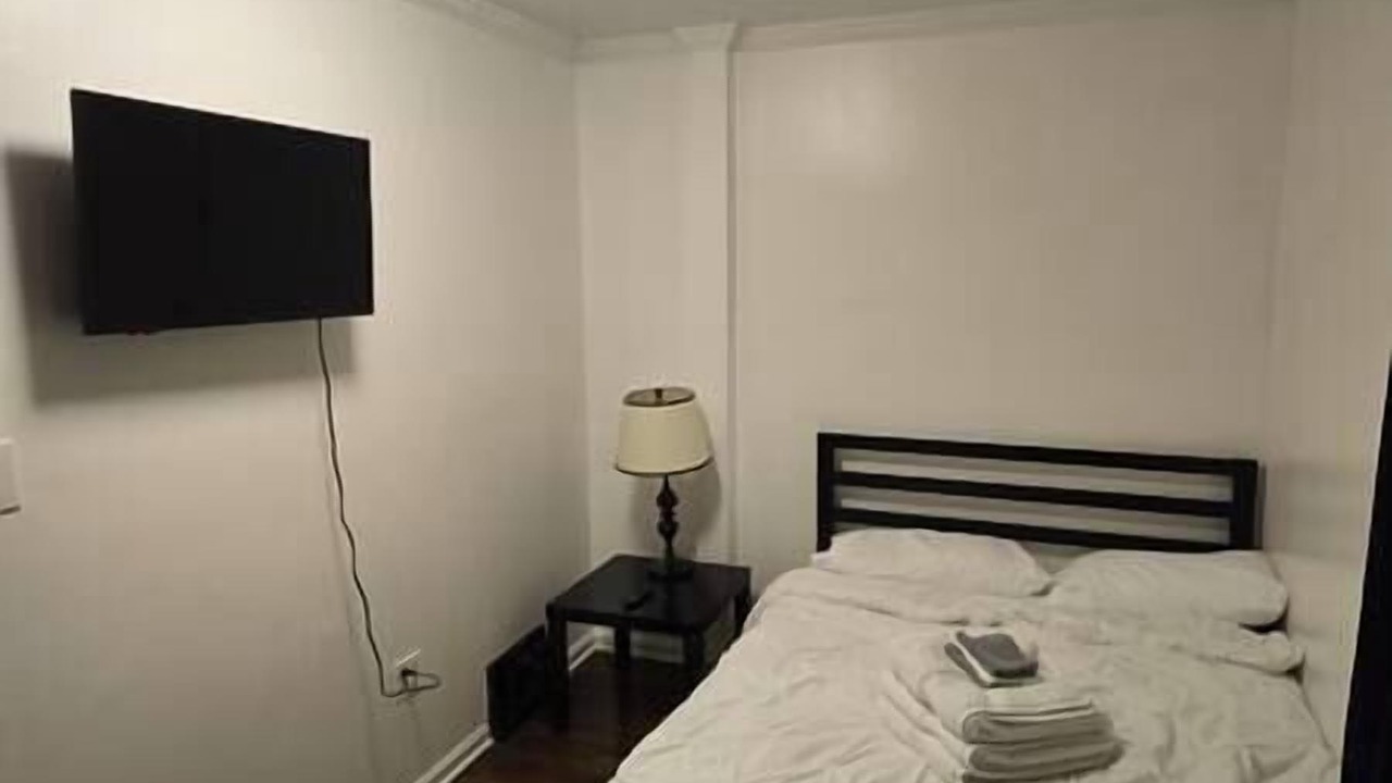 Photo of Bedroom in Highland Square