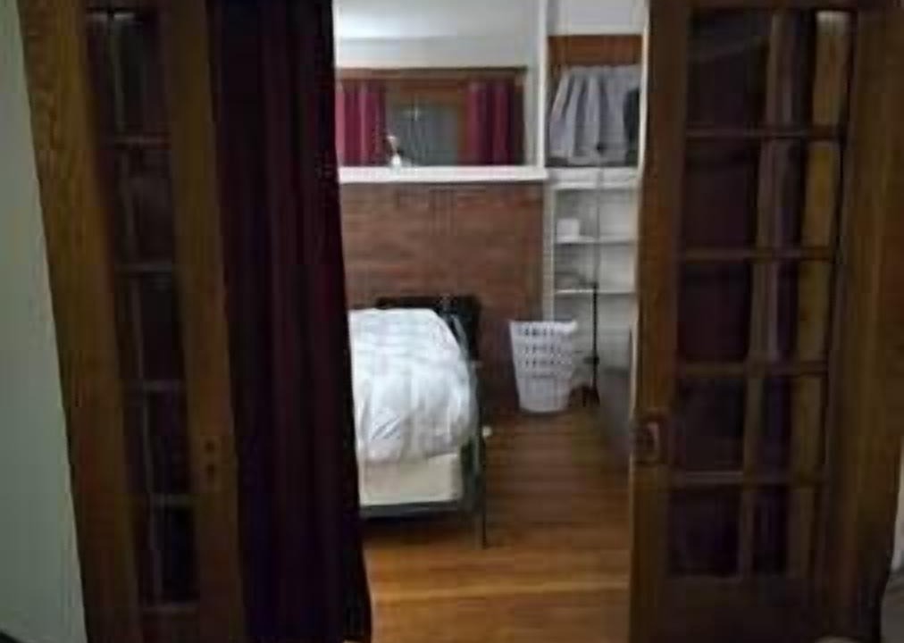 Photo of Livingroom in Highland Square