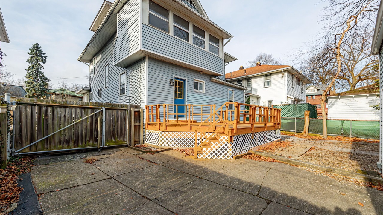 Photo of Others in Highland Square