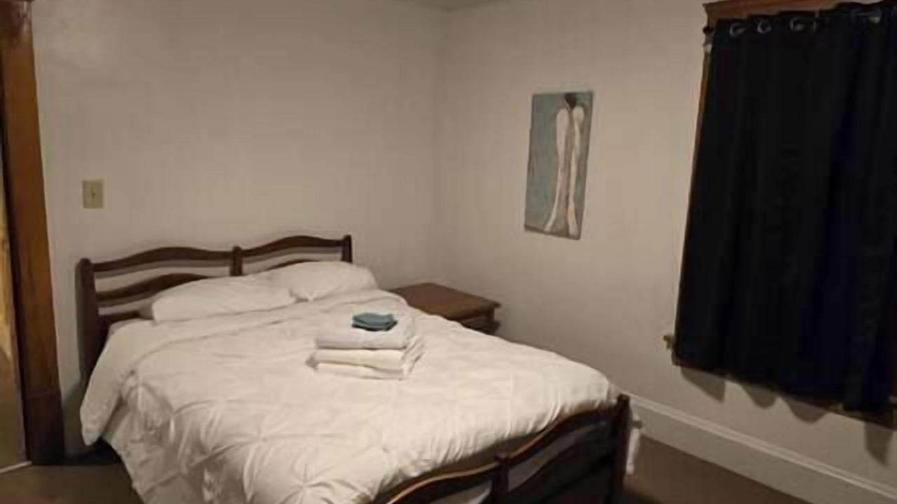 Photo of Bedroom in Highland Square