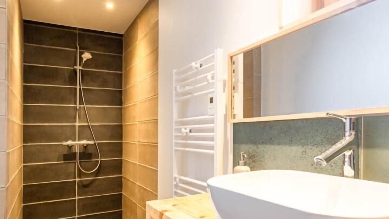 Photo of Bathroom in Queige