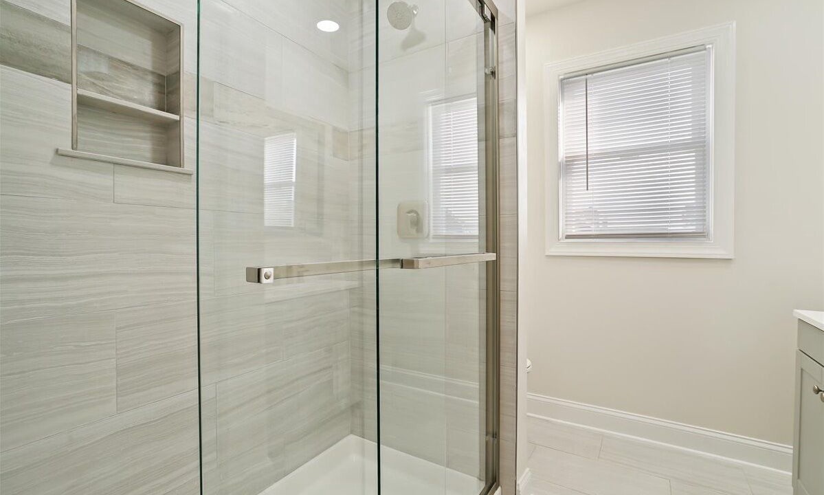 Photo of Bathroom in Wall