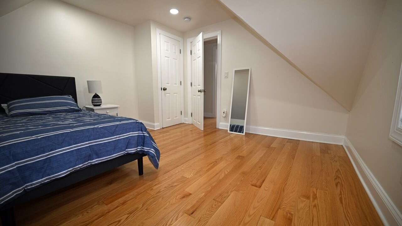 Photo of Bedroom in Wall
