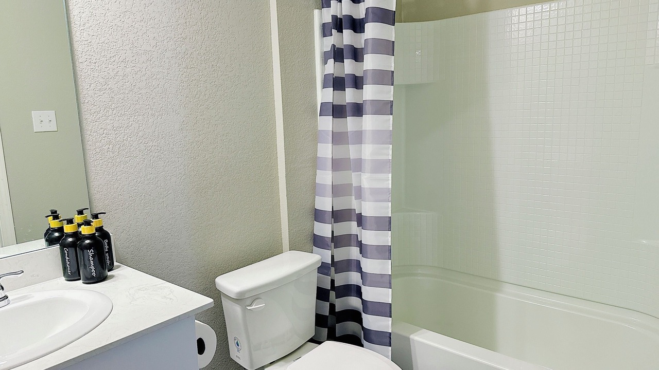 Photo of Bathroom in Crowley