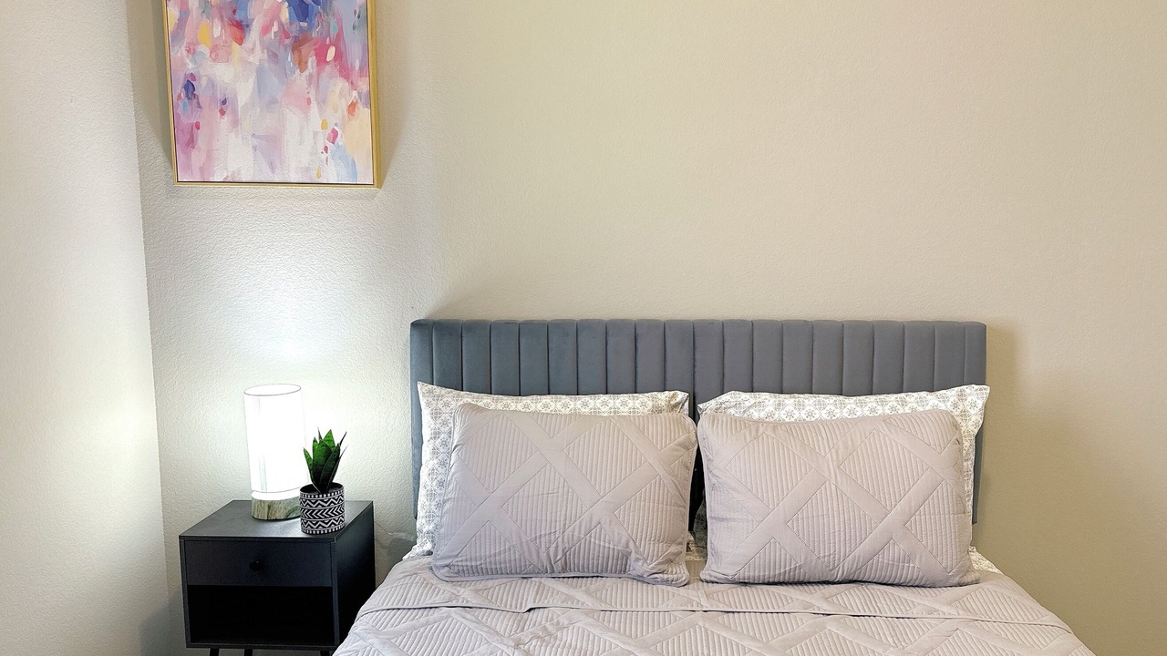 Photo of Bedroom in Crowley