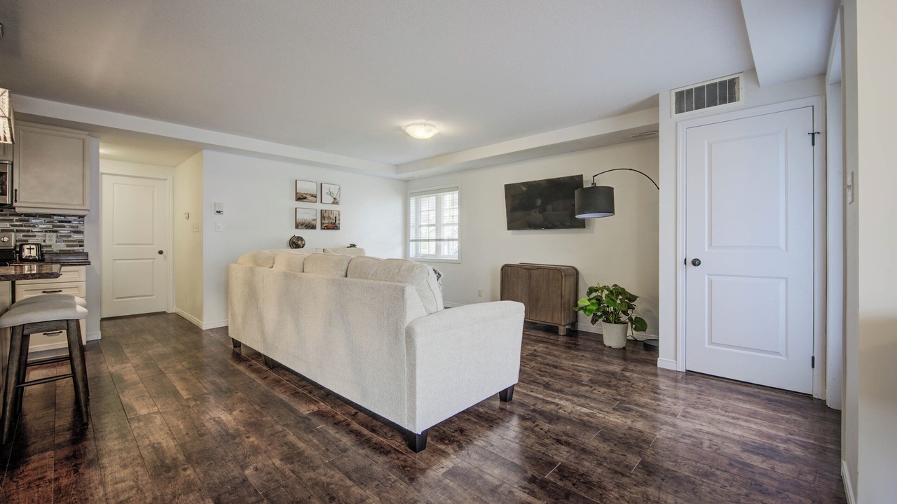Photo of Livingroom in Highland West